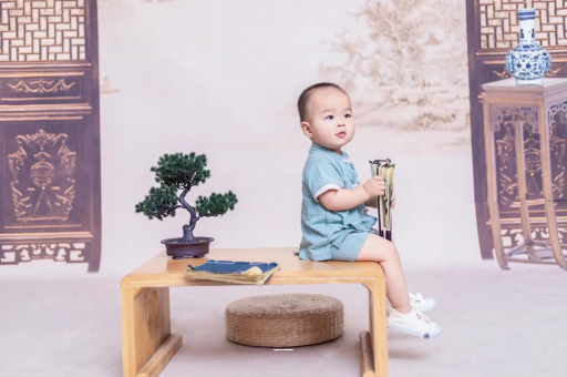 广州供卵包男孩宝宝辅食胡萝卜泥